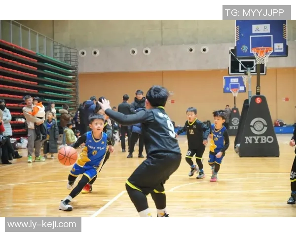 洲际杯回顾:杭州篮球队在比赛经验上的精彩表现与成长分析 洲际杯回顾:杭州篮球队在比赛经验上的精彩表现与成长分析