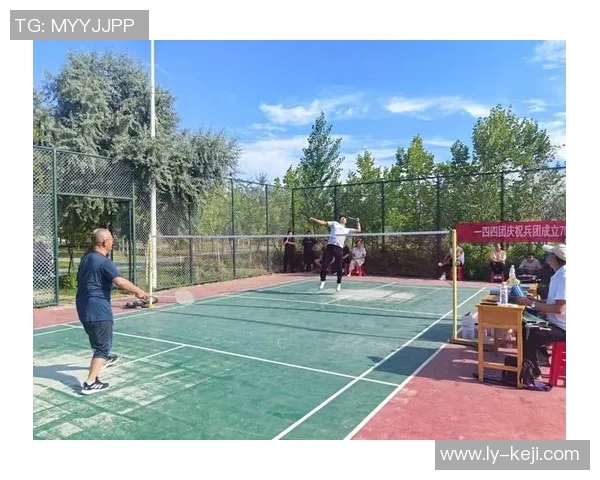 陈丽独家分享羽毛球技巧与心得体会助你提升球技的秘诀与经验总结