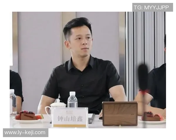 重庆羽毛球队运营模式解析与发展策略探讨 重庆羽毛球队运营模式解析与发展策略探讨