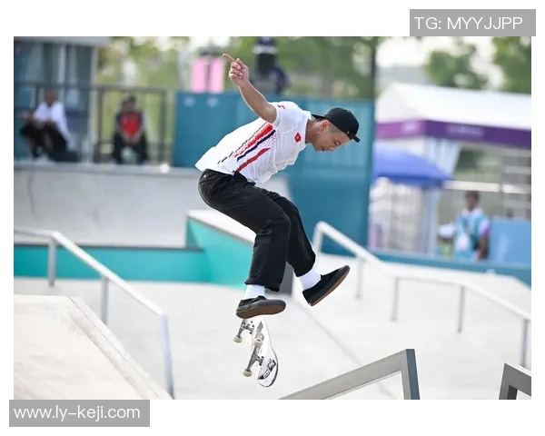 李军的滑板人生:从初学者到职业选手的心路历程与成长故事 李军的滑板人生:从初学者到职业选手的心路历程与成长故事