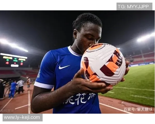 武汉篮球队强势领跑城市联赛积分榜总分达到81分展现强大实力 武汉篮球队强势领跑城市联赛积分榜总分达到81分展现强大实力