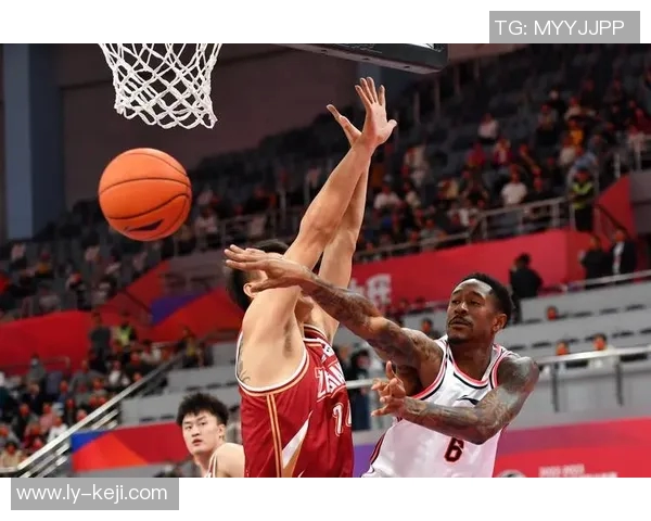 马尚布鲁克斯的篮球之路与职业生涯的辉煌成就与挑战分析