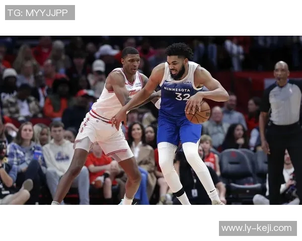 卡尔安东尼唐斯如何在NBA赛场上展现全能篮球才能与领导力