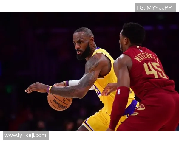 雷霆与湖人激战三十四分钟谁能在这场对决中笑到最后