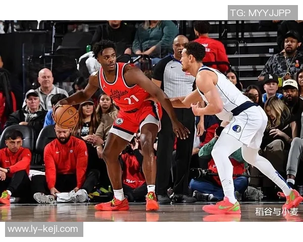 快船与爵士季前赛精彩对决直播全程回顾与分析