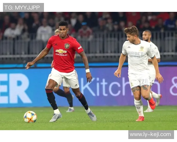 03年利兹联与曼联经典对决回顾球迷心中的永恒记忆 03年利兹联与曼联经典对决回顾球迷心中的永恒记忆