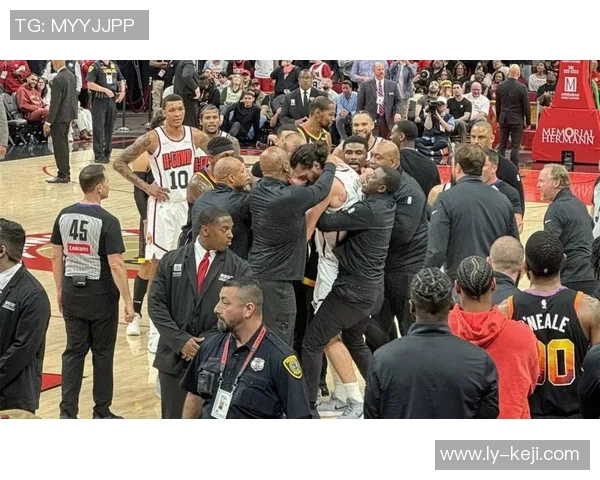 20170423马刺与灰熊激战正酣NBA季后赛精彩瞬间回顾与分析