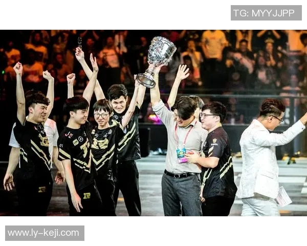 IG以86分领跑世界大师赛积分榜展现强劲实力与竞争优势