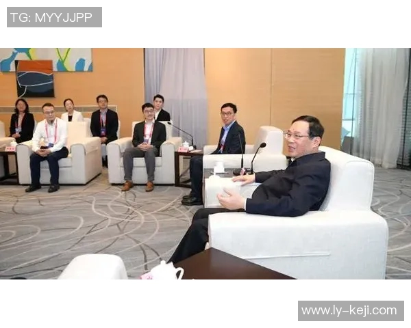 与李强畅谈飞盘生涯的点滴与成长之路