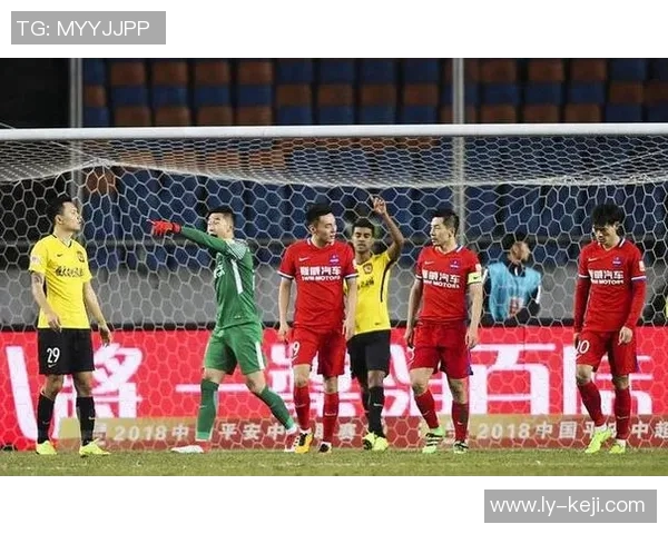 城南一和迎战水原全力争胜展现球队实力与斗志