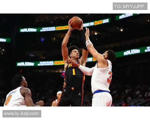 篮网队与老鹰队激战正酣球迷期待精彩对决与绝妙表现 篮网队与老鹰队激战正酣球迷期待精彩对决与绝妙表现